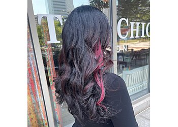 Cleveland Beauty Salons Très Chic Salon