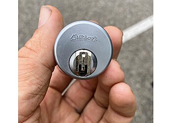 Hampton Locksmiths Tumblers Lock & Key