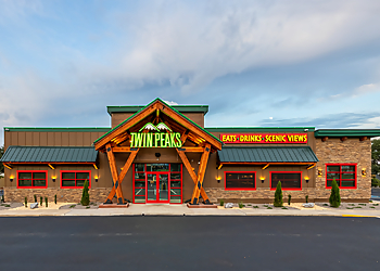 Lakewood Sports Bars Twin Peaks