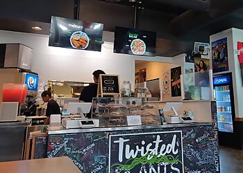 Milwaukee Vegetarian Restaurants Twisted Plants