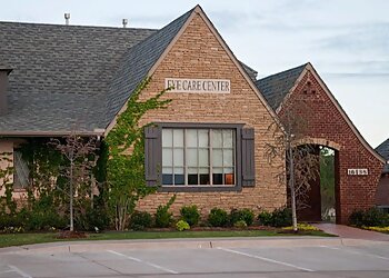 Oklahoma City Pediatric Optometrists Tyler Glaze, OD - THE EYE CARE CENTER