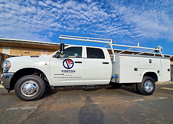 U Design Printing and Neon - Oxnard, CA Sign Companies - Service Vehicle Image