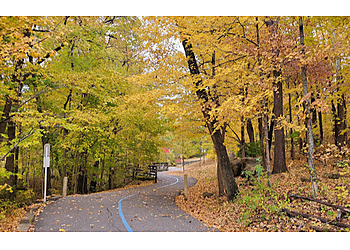 Evansville Hiking Trails USI Burdette Park Trail