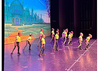 Naperville Dance Schools Ultimate Dance on the Move of Naperville