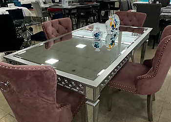 Ultimate Furniture & Mattress - Chicago, IL Furniture Stores - Business Interior Image