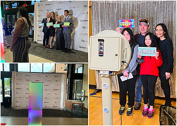 Uniquee Booths - Tacoma, WA Photo Booth Companies - Digital Photo Booth