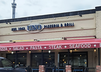 Orlando Pizza Places Uno Pizzeria & Grill Orlando