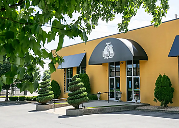 Uptown Hounds Lexington Pet Grooming image 1