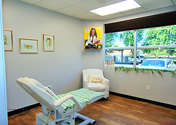 Uptown Medispa Arrowhead and Wellness Spa - Glendale, AZ Med Spas - Interior Image