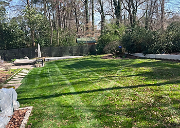 Uribe's Landscaping LLC - Cary, NC Lawn Care Services - Commercial Service Image