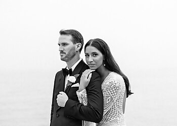 Milwaukee Wedding Photographers Uttke Photography & Design