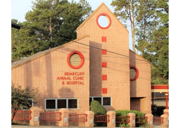 Atlanta veterinary clinic  VCA Briarcliff Animal Hospital 