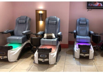 3 Best Nail Salons in Grand Rapids, MI - Expert Recommendations