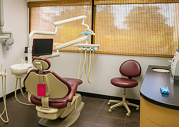 Thousand Oaks Cosmetic Dentists Vadim Lebovich, DDS - LOMBARD DENTAL STUDIO