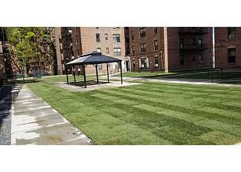 New York lawn care service Valdez Lawn care/landscaping services