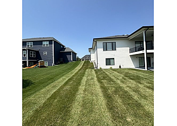 Valley Lawn Care LLC Des Moines Lawn Care Services image 1