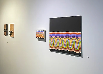 Milwaukee Art Galleries Var Gallery & Studios