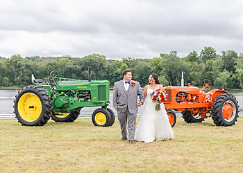 Joliet Wedding Photographers Vero and Sal photo and film