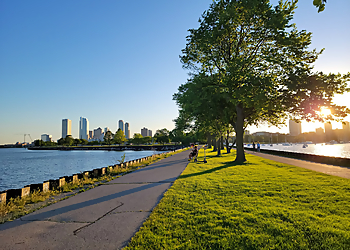 Milwaukee Public Parks Veterans Park