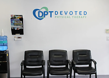 Pompano Beach Physical Therapists Victor DeRosa, PT, DPT - DEVOTED PHYSICAL THERAPY