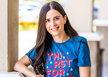 Victoria Gandarillas, DMD - SPLASH! PEDIATRIC DENTISTRY Coral Springs Kids Dentists image 1