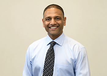 Vijay Parikh, MPT - GREEN OAKS PHYSICAL THERAPY GRAND PRAIRIE - Grand Prairie, TX Physical Therapists - Doctor Portrait Image