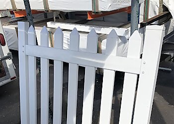 Tampa Fencing Contractors Vilo Fence