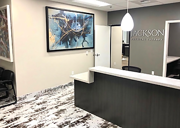 Vincent De Luna, PT, MPT - JACKSON PHYSICAL THERAPY - Las Vegas, NV Physical Therapists - Reception Area Image