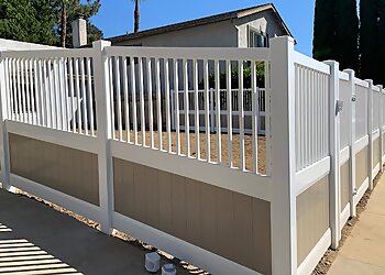 San Diego Fencing Contractors Vinyl Pro Fence, Inc.