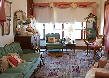 Glendale Landmarks Virginia’s House