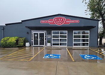 3 Best Barbecue Restaurants in Waco, TX - Expert Recommendations