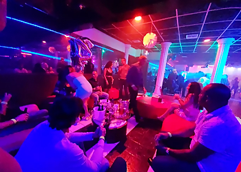 Cape Coral Night Clubs Viva Le Mirage