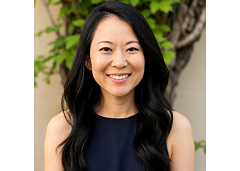 Vivian Yee, DDS - THOUSAND OAKS CHILDRENS DENTAL GROUP Vivian Yee, DDS - THOUSAND OAKS CHILDRENS DENTAL GROUP - Thousand Oaks, CA Kids Dentists - Doctor Portrait Image