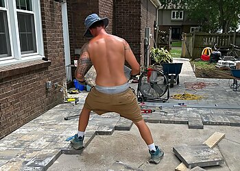 Evansville Landscaping Companies Vivid Landscape & Lighting