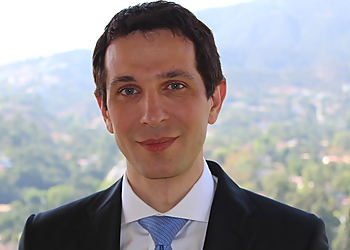 Vladimir Grigoryants, MD - PLASTIC SURGERY & AESTHETIC CENTER Vladimir Grigoryants, MD - Glendale, CA Plastic Surgeons - Doctor Portrait Image