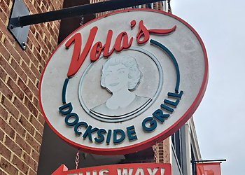 Alexandria Seafood Restaurants Vola’s Dockside Grill