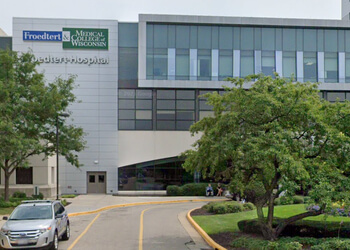 Wade M Mueller, MD - Milwaukee, WI Neurosurgeons - Hospital Exterior Image