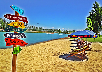 Elk Grove Amusement Parks Wake Island Waterpark
