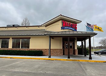 Baton Rouge Sports Bars Walk-On's Sports Bistreaux Burbank