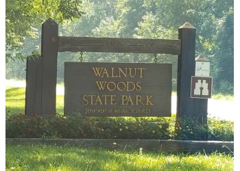 Walnut Woods State Park