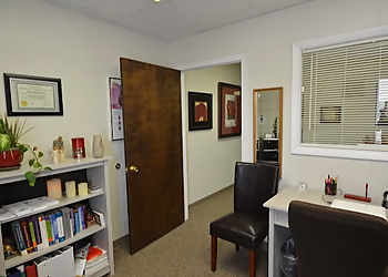 Kansas City Marriage Counselors Wanda Easterwood, MA, LPC - WISE COUNSEL, LLC