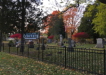 Warren Union Cemetery Warren Landmarks image 1
