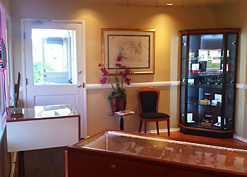 Watch and Wares Jewelry and Loan - Irvine, CA Pawn Shops - Service Image