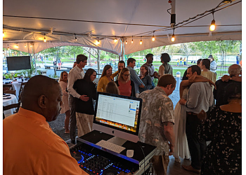 Gainesville Djs Wayne's World Entertainment