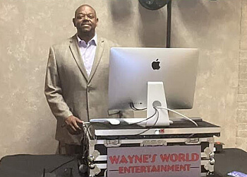 Wayne's World Entertainment Gainesville Djs