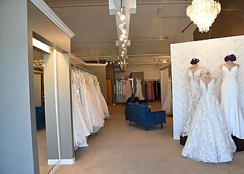 Des Moines Bridal Shops Weddings By Design