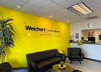 Tempe Real Estate Agents Weichert, Realtors®–Courtney Valleywide.