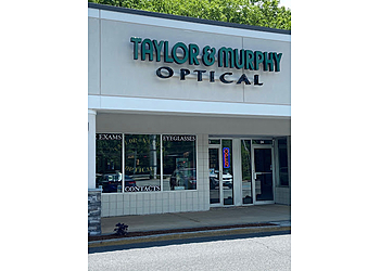 Manchester Pediatric Optometrists Wendy Crusberg, OD - TAYLOR & MURPHY OPTICAL