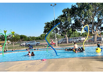 west guth park pool