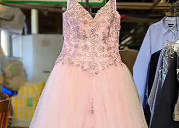 Westside Plaza Cleaners - Oxnard, CA Dry Cleaners - Service Image